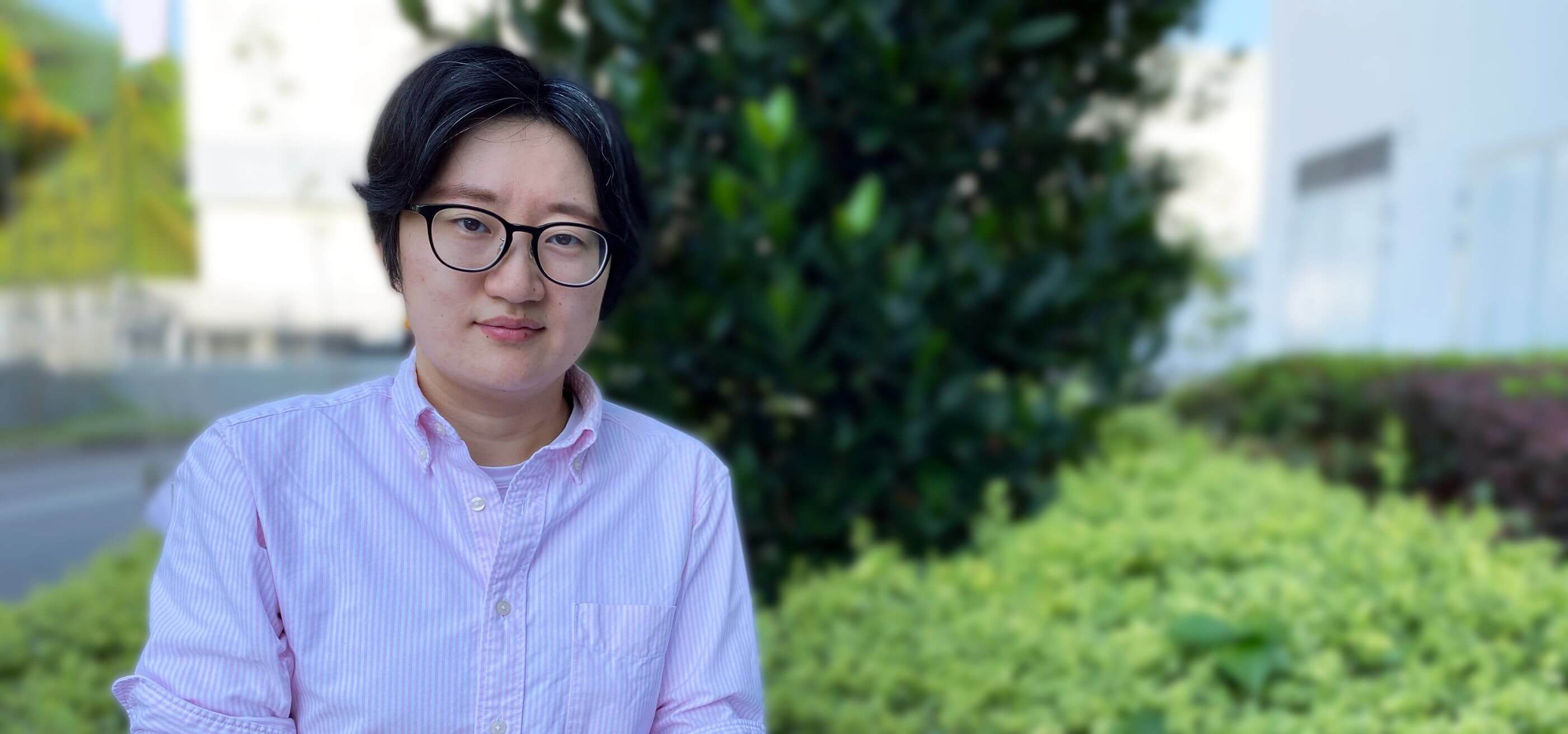 Dr. Wu Yilin poses for a photo outside