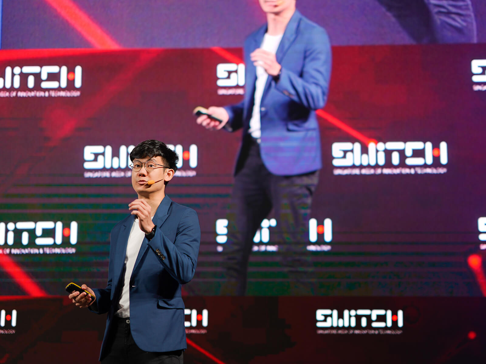 Keechin Goh gives a presentation